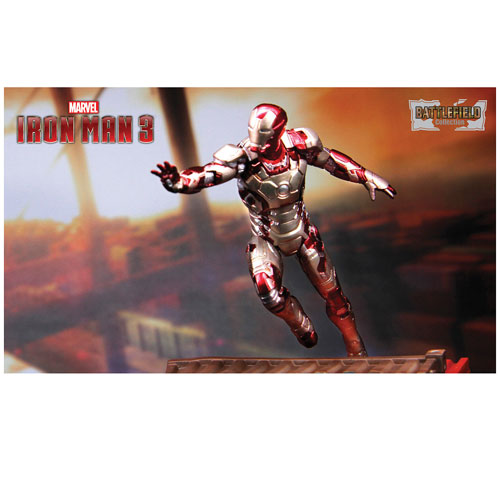 Iron Man 3 Mark 42 Prehensile Suit 1:24 Scale Model Kit